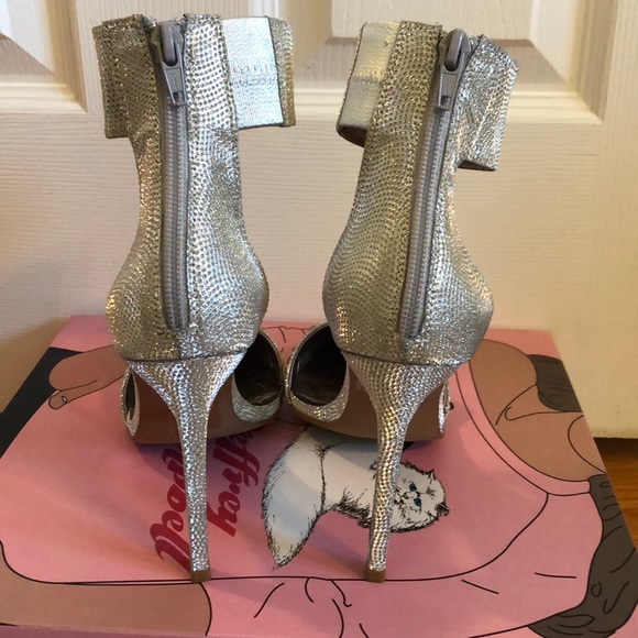 Jeffrey Campbell silver sparkly, pointed-toe heel - Picture 3 of 5